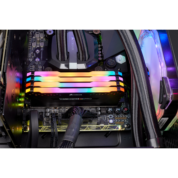 32GB Corsair Vengeance RGB Pro DDR4 3466MHz PC4-27700 CL16 Quad